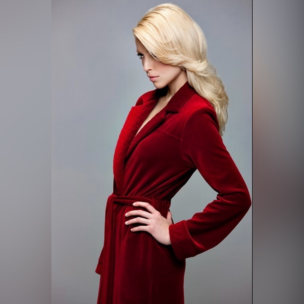Diamond Tea Red Velvet Feel Wrap Robe Luxury Loungewear - Small